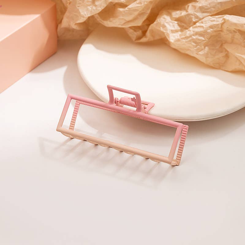 Fresh hollow and simple geometric hair clips