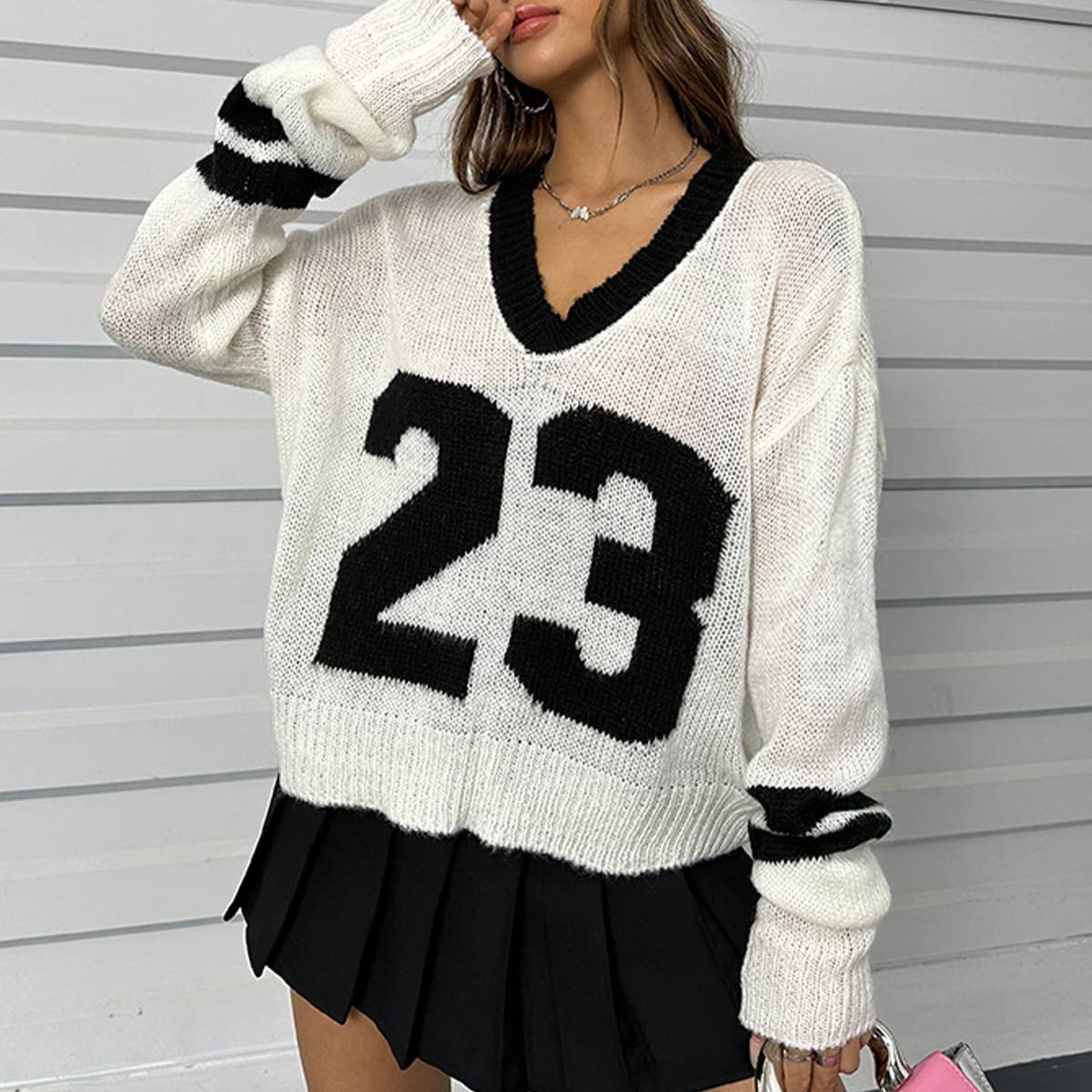 FAKE TWO LOOSE V-NECK LONG-SLEEVED KNITWEAR