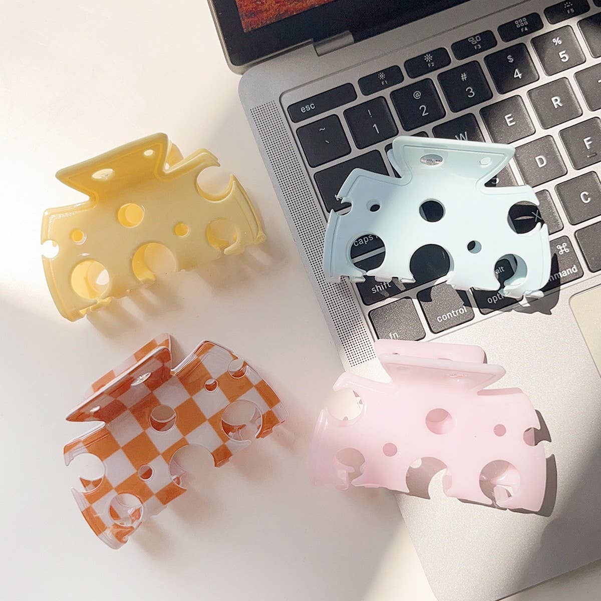 Cheese Shape Acrylic Hair Claw, Medium Chic Clip_CWAHA2697