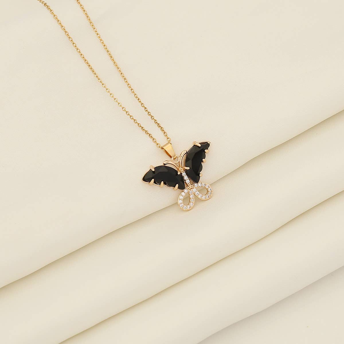 STYLISH VINTAGE ZIRCON BUTTERFLY NECKLACE_CWAHA0881