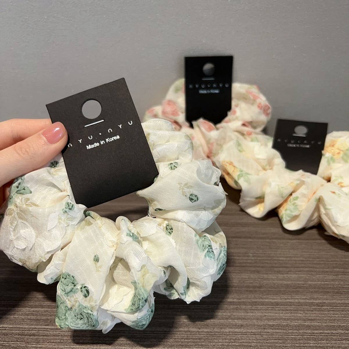 FRENCH ROMANTIC FLORAL HAIR SCRUNCHES_CWAHA1735