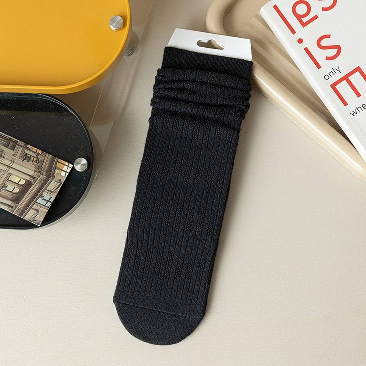 SOLID COLOR RETRO WARM MID-CALF SOCKS_CWMS1053
