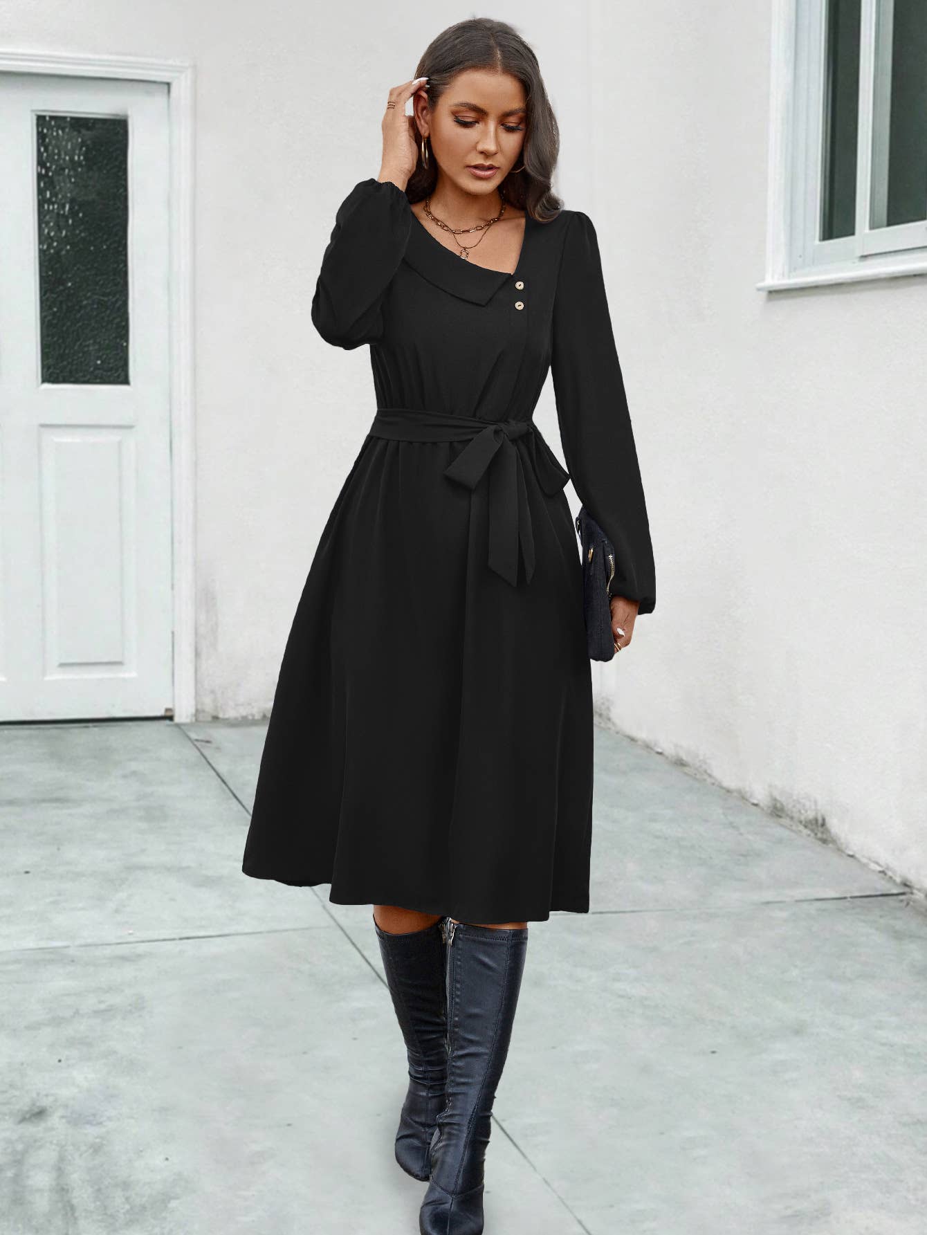 LONG-SLEEVED DRESS WITH IRREGULAR COLLAR