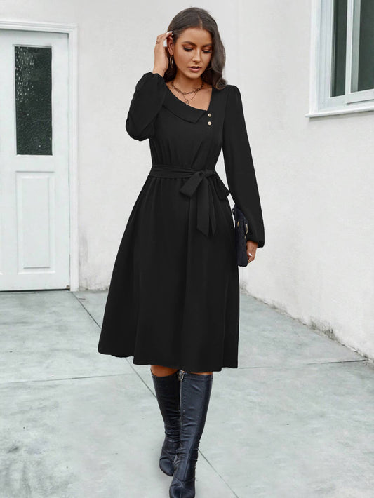 LONG-SLEEVED DRESS WITH IRREGULAR COLLAR