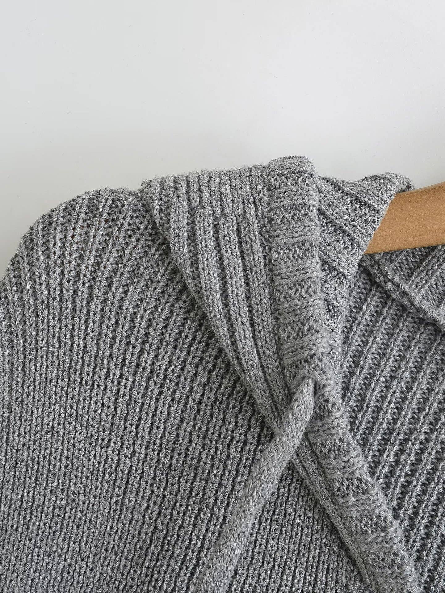 Short, slimming and stylish knitted coat