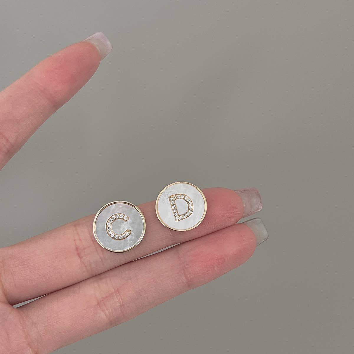 VERSATILE SHELL LETTER EARRINGS