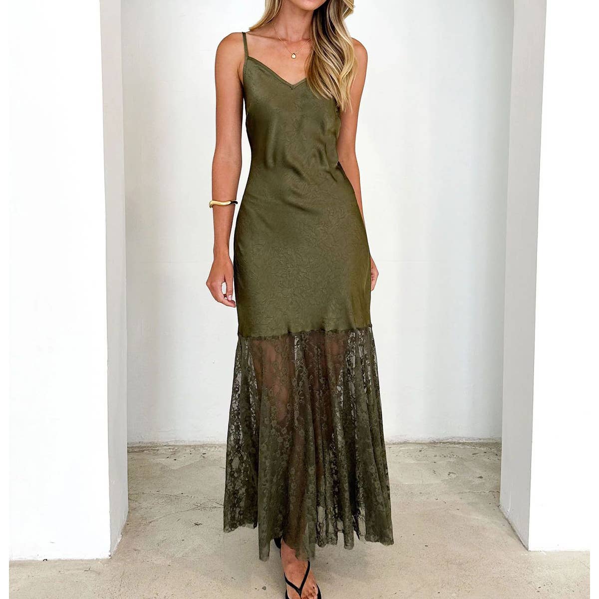 Lace splicing solid color halter sexy dress