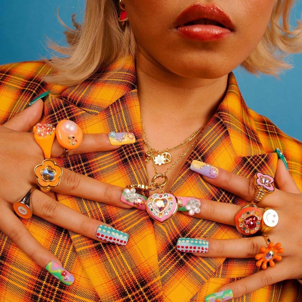 DOPAMINE LOVE RHINESTONE NECKLACE FOR WOMEN