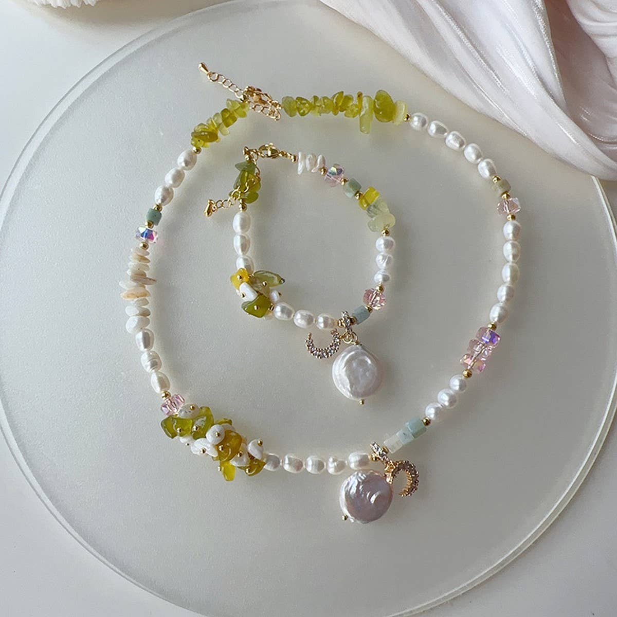 IRREGULAR RAW STONE HAND-WOVEN NECKLACE