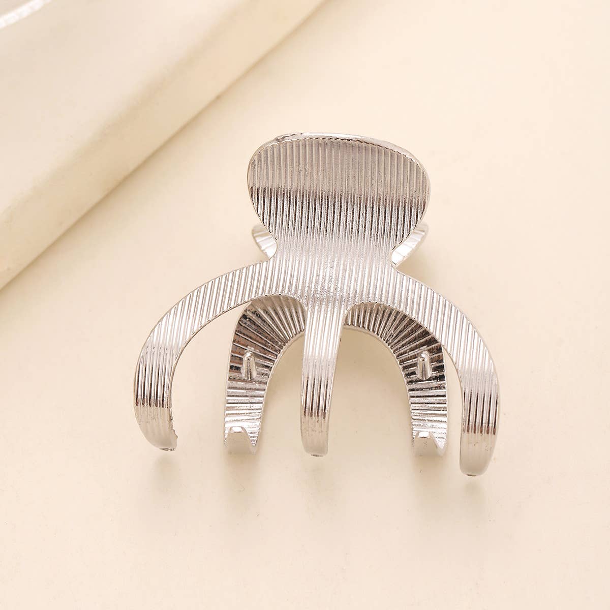 METALLIC TEXTURE CLIP HIGH PONYTAIL HAIR GRAB