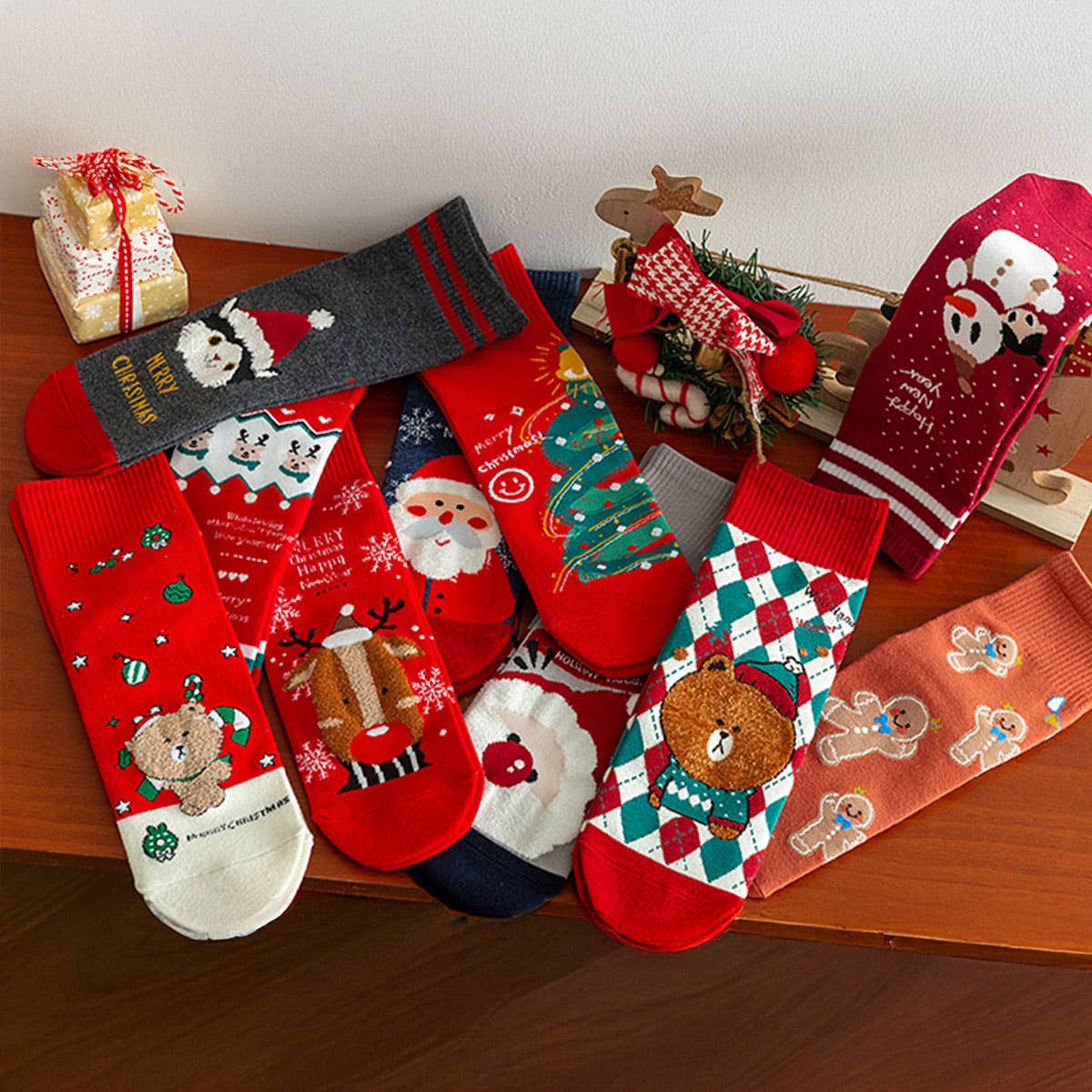 Christmas Gifts Santa Claus Elk Pattern Crew Socks