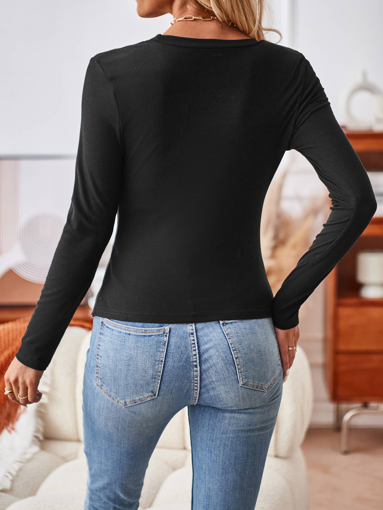 IRREGULAR SPLIT LONG-SLEEVED BASE SHIRT