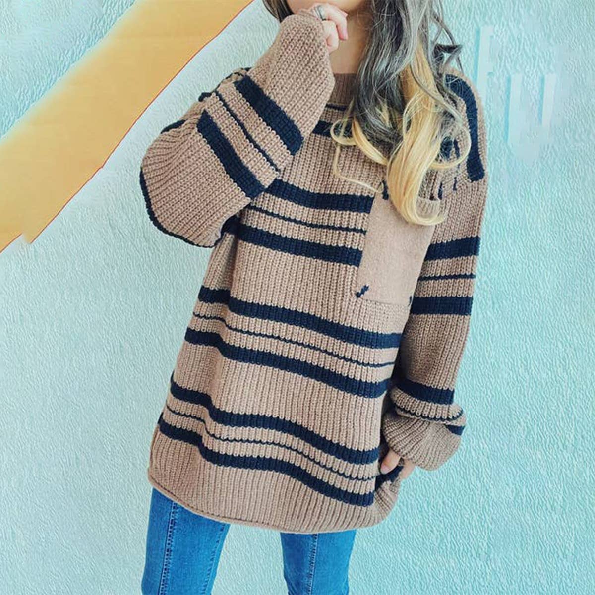 Thick pin stripe color contrast round neck pullover