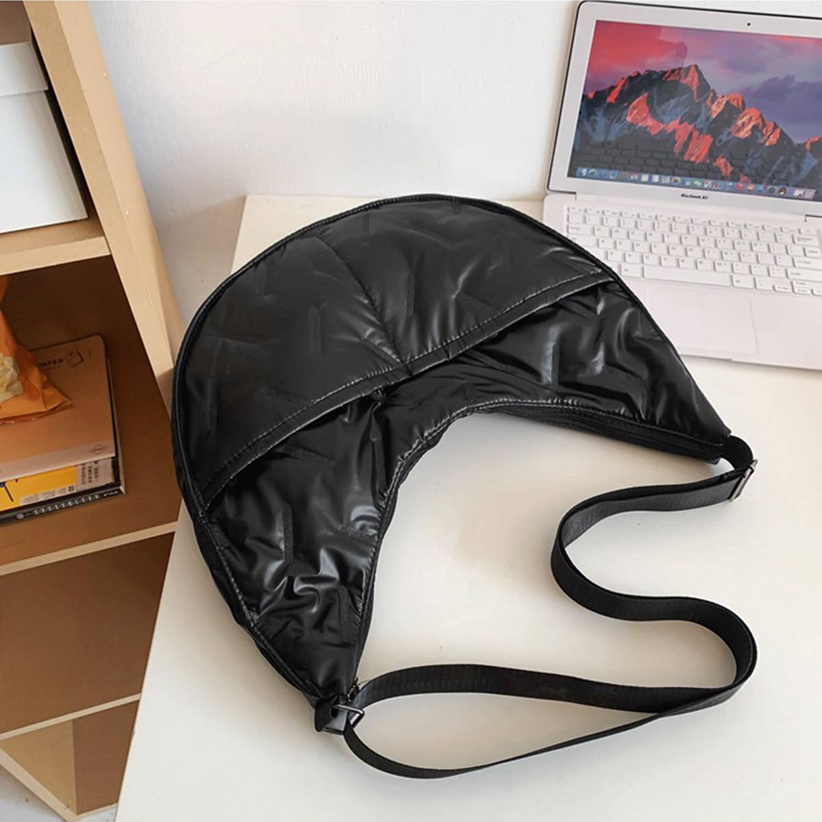 FASHIONABLE TEXTURE PEARL COTTON SHOULDER BAG_CWAB1774