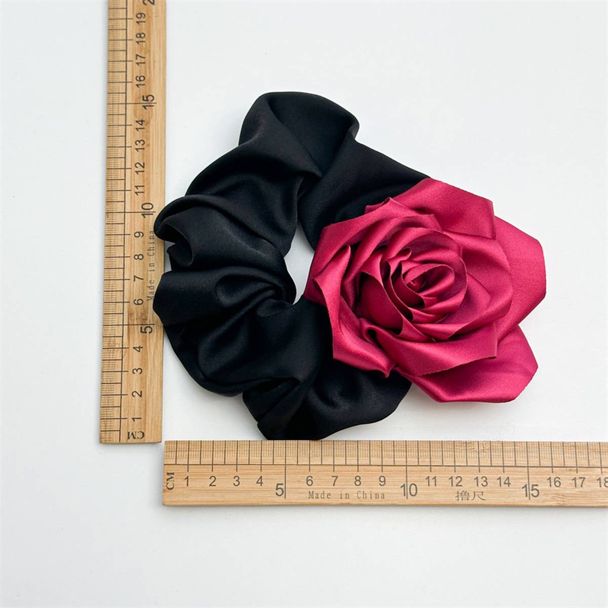 2024 SWEET LARGE ROSE HAIR TIE_CWAHA1366