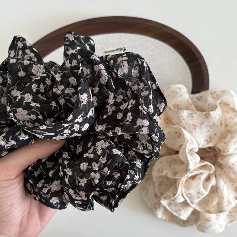 Atmospheric double-layered flower bud hair ring