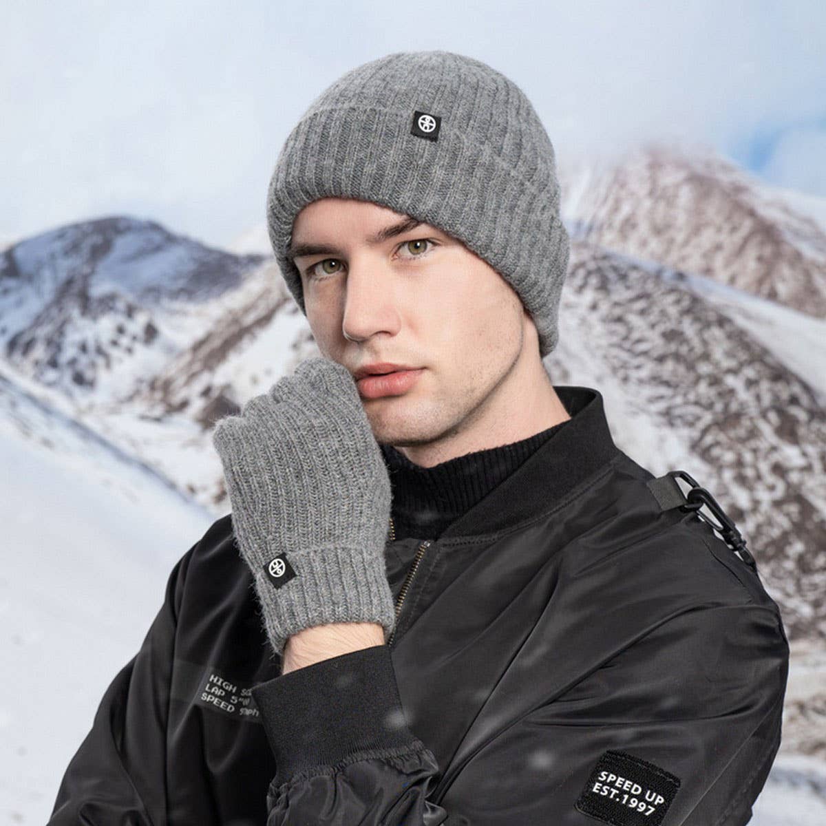 WINTER KNITTED TOUCH SCREEN WINDPROOF WARM SUIT