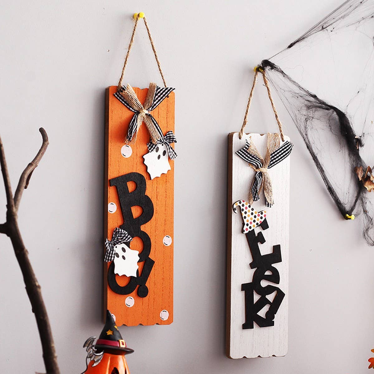 Ins-Style Cute Ghost Wooden Hanging Decor_CWAJE05362