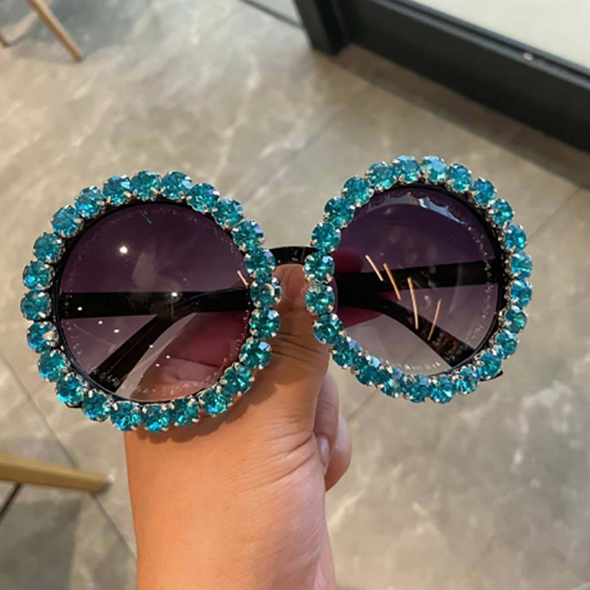 DIAMOND EXAGGERATED ROUND FRAME SUNGLASSES