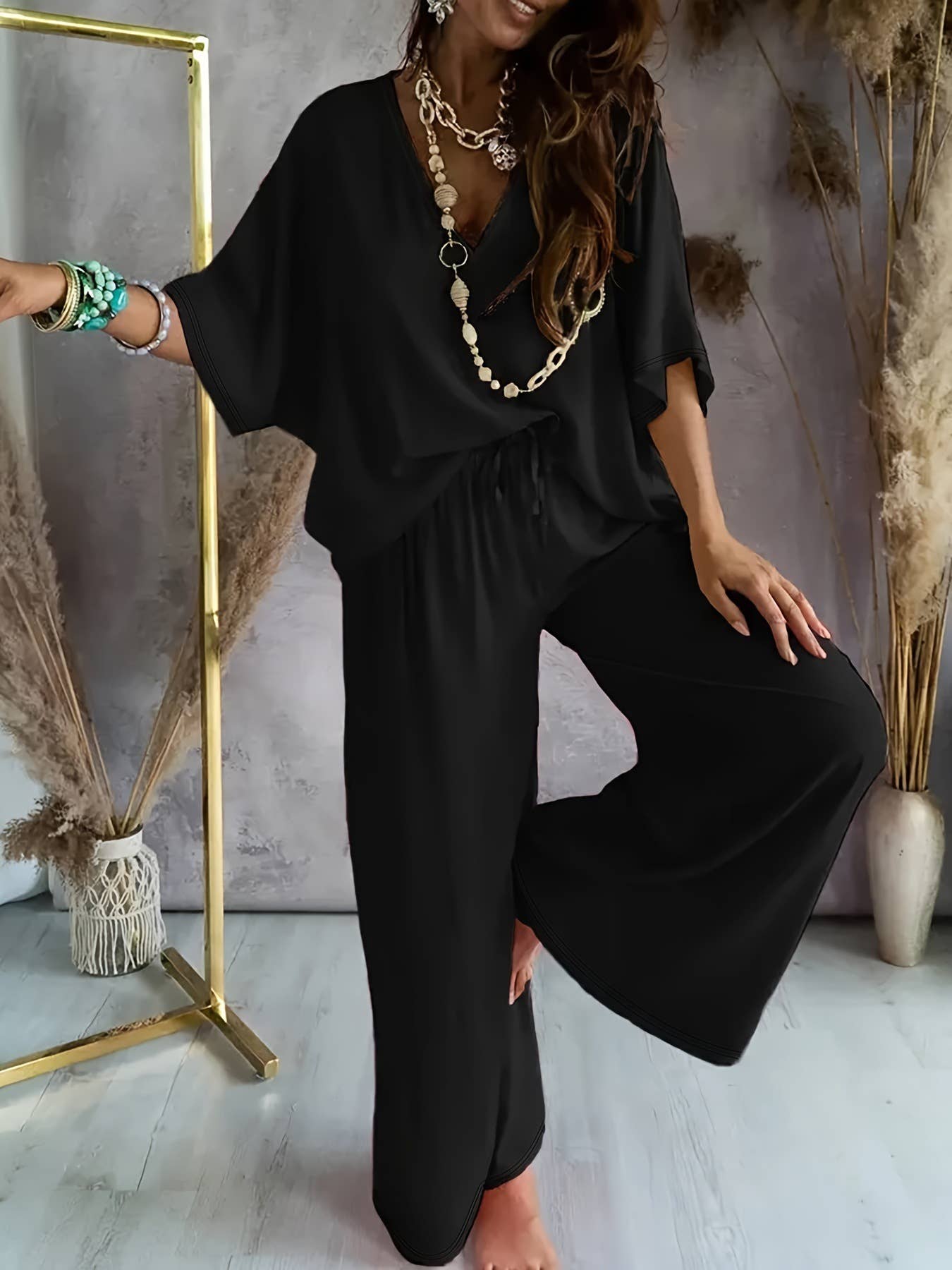 V-neck bat-sleeve loose wide-leg pants set