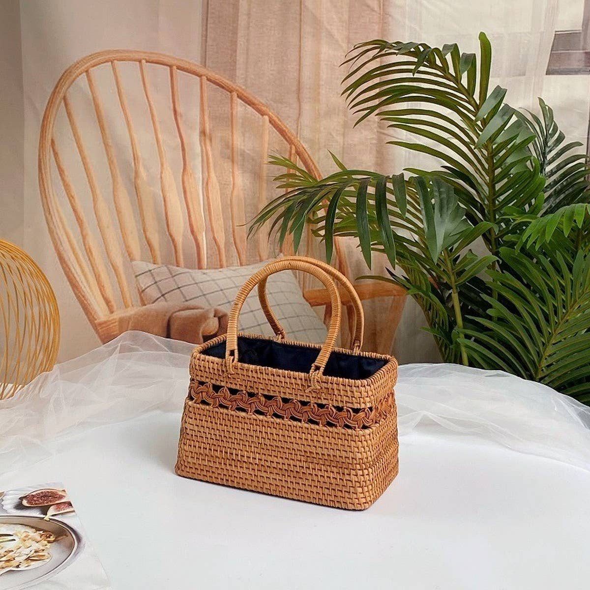 HANDMADE RATTAN BASKET SHELL STORAGE HANDBAG
