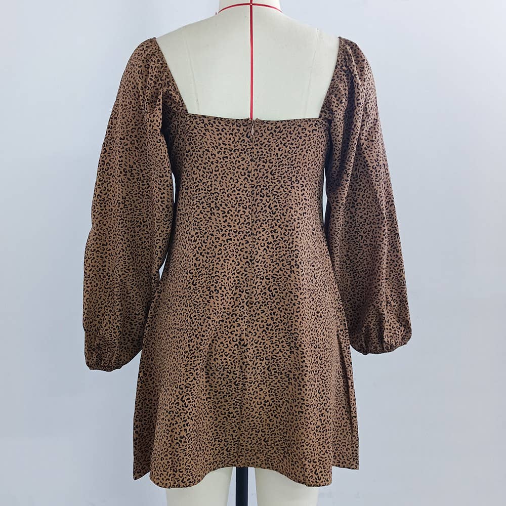 Leopard print dress with square neck long sleeves