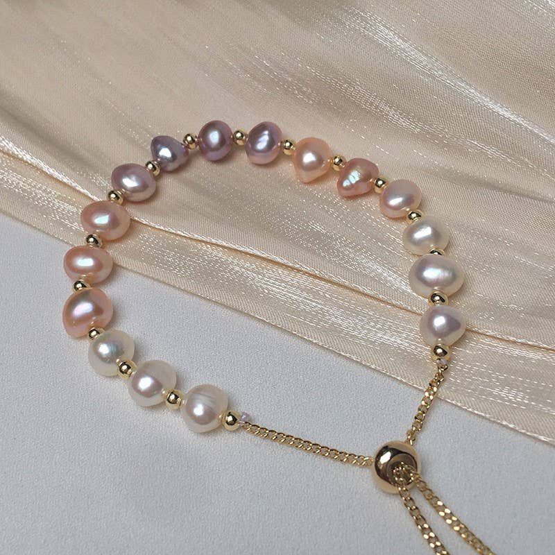 Freshwater pearl bracelet made of broken silver