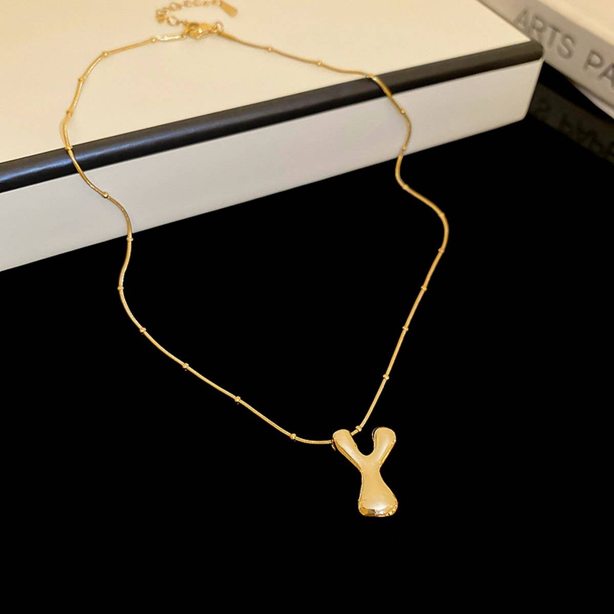 NEW LETTER PENDANT, NICHE TEMPERAMENT NECKLACE