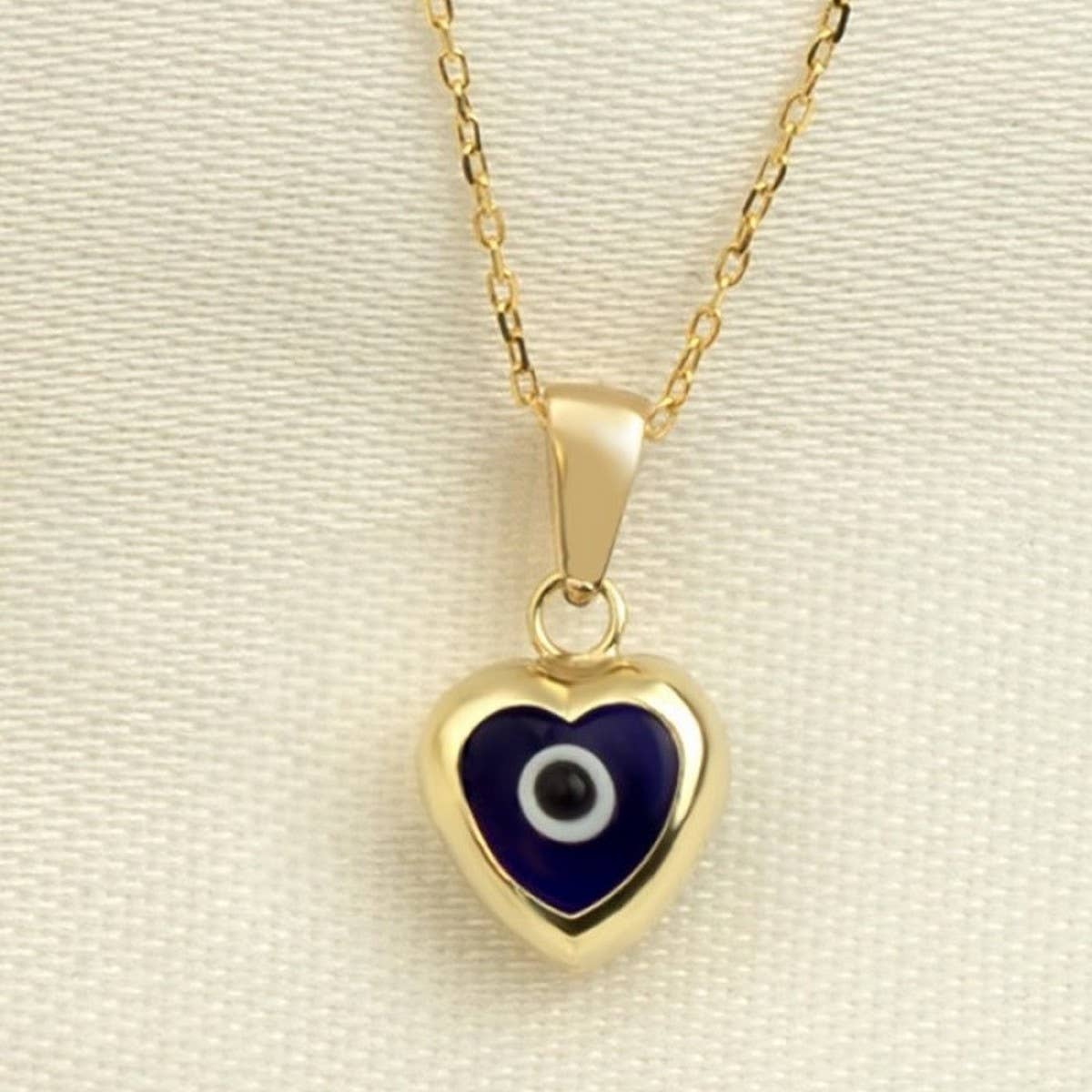 Devil's Eye Zircon Heart Pendant Necklace