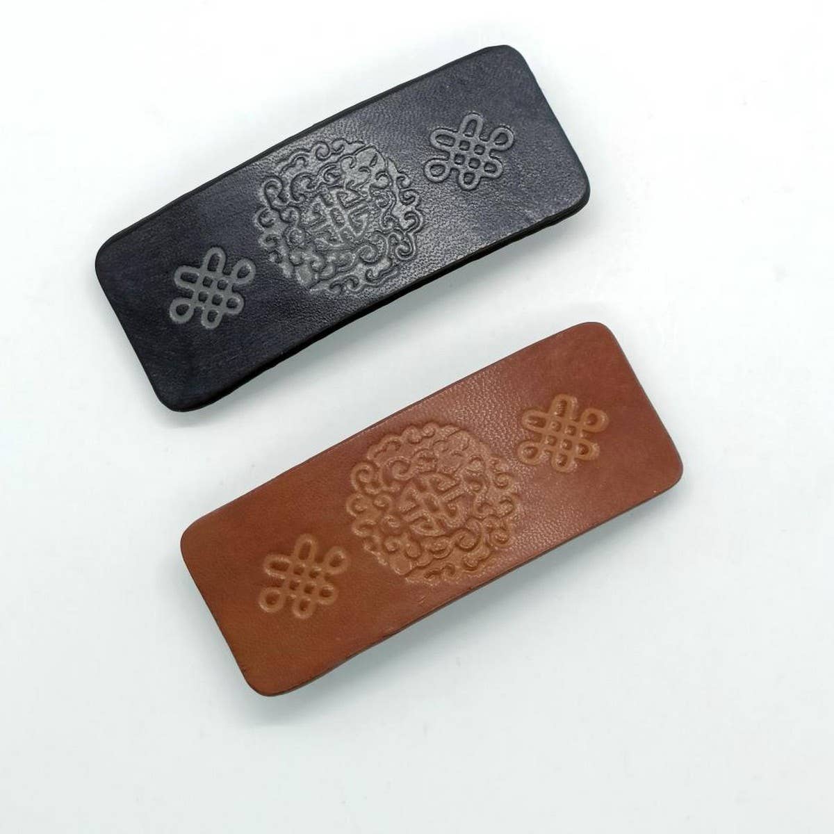 New Chinese Style Carved Painted Vintage Clip