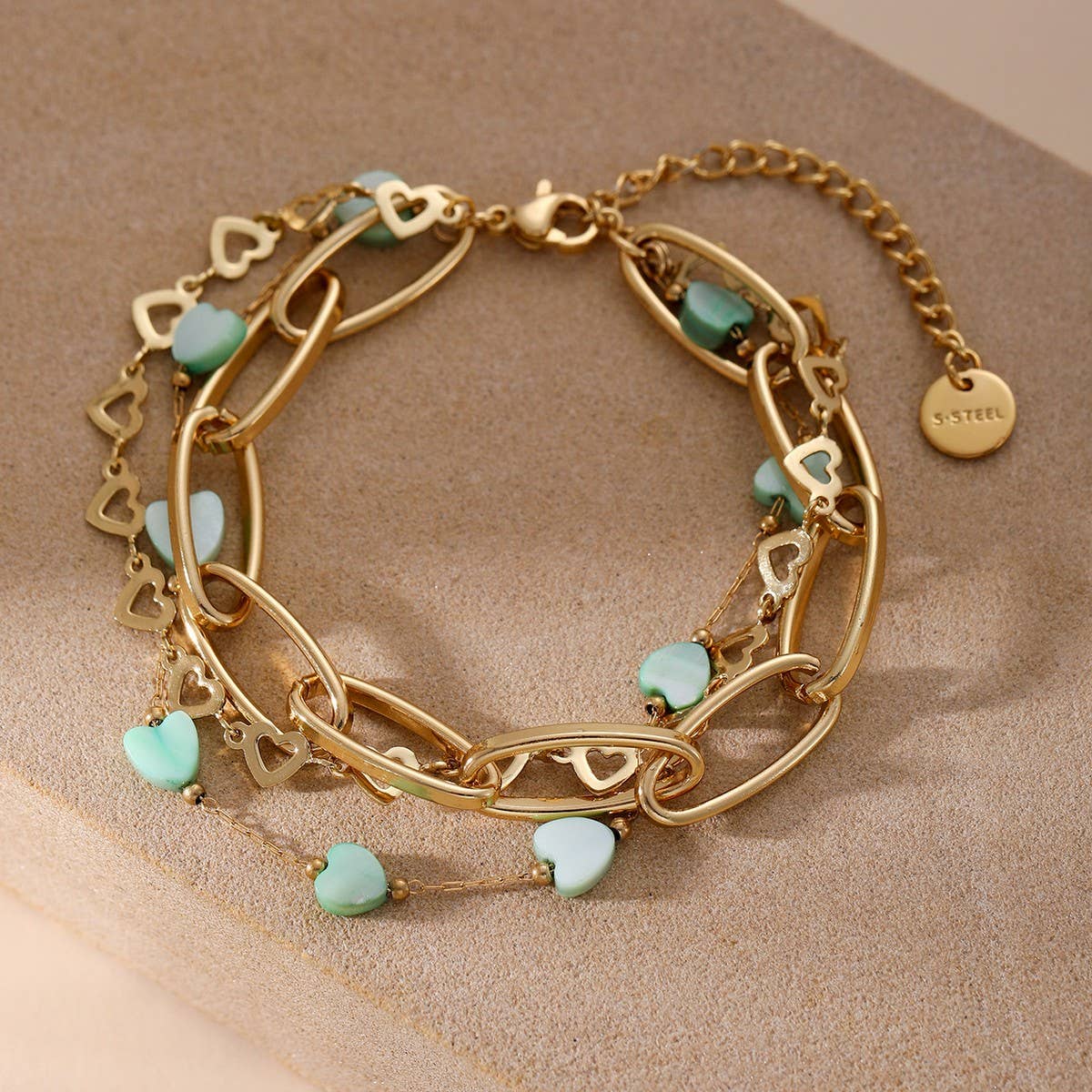 PAPERCLIP CHAIN MULTI-LAYERED HEART SHELL BRACELET_CWMM3734