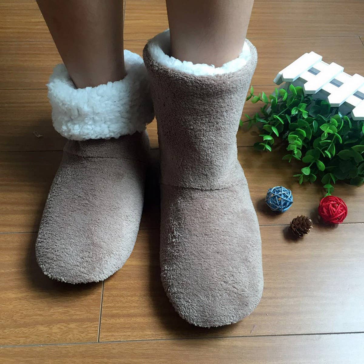 WINTER MEN AND WOMEN THICK WARM SOCK SLIPPERS