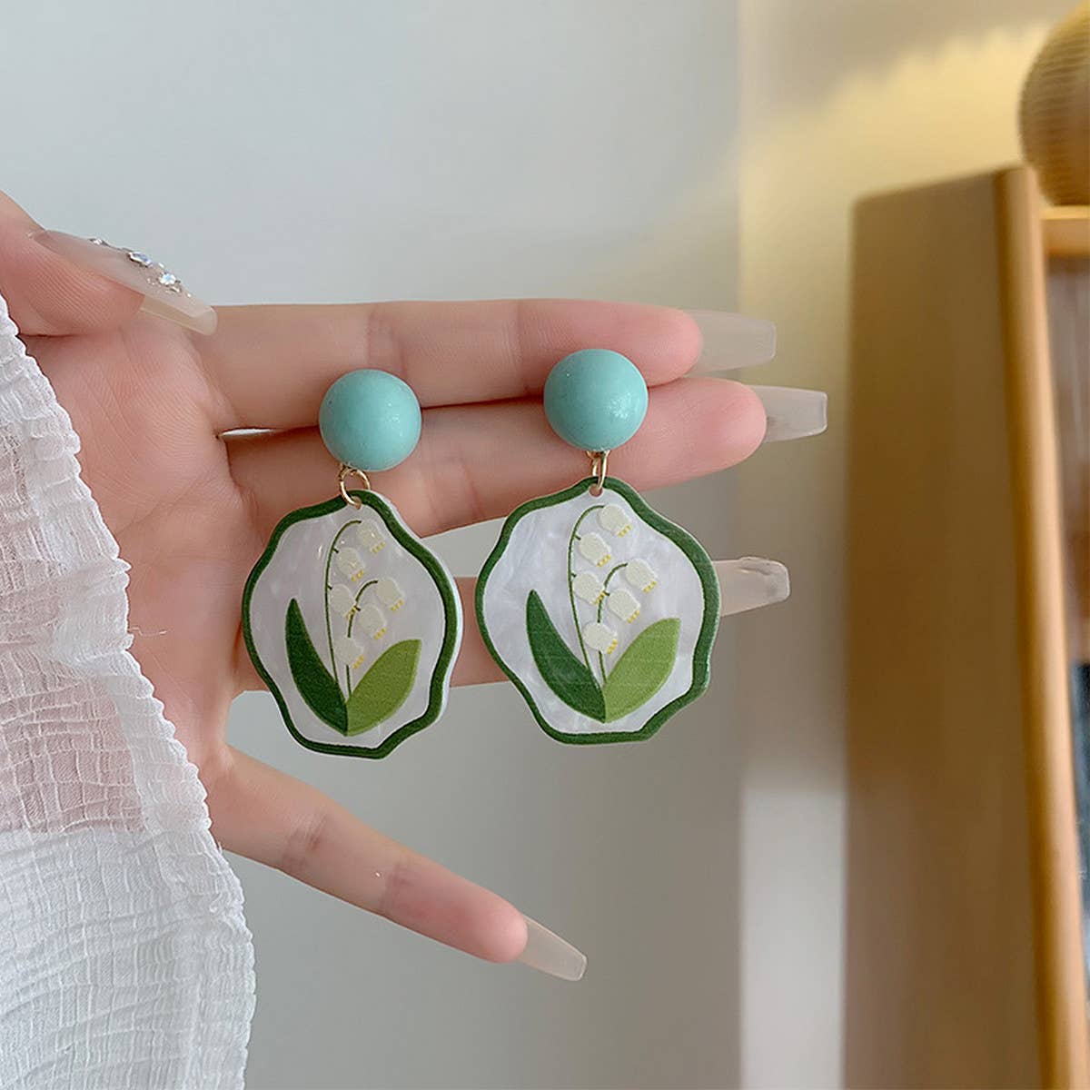 XINLING OIL PAINTING ORCHID EARRINGS_CWAJE1625