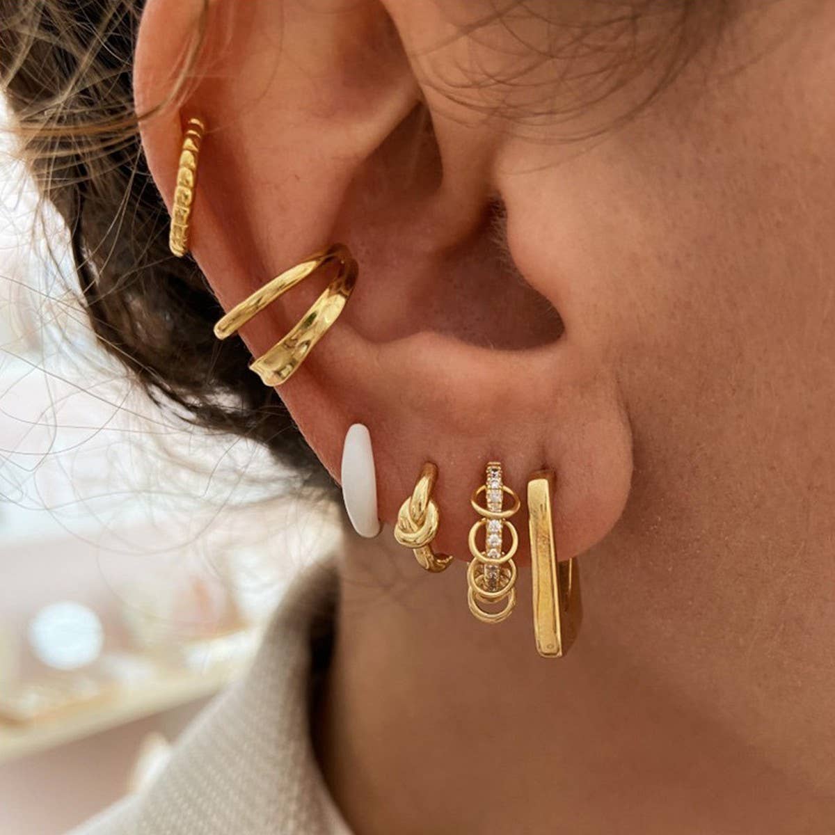 LIGHT LUXURY DIAMOND HOOP EARRINGS