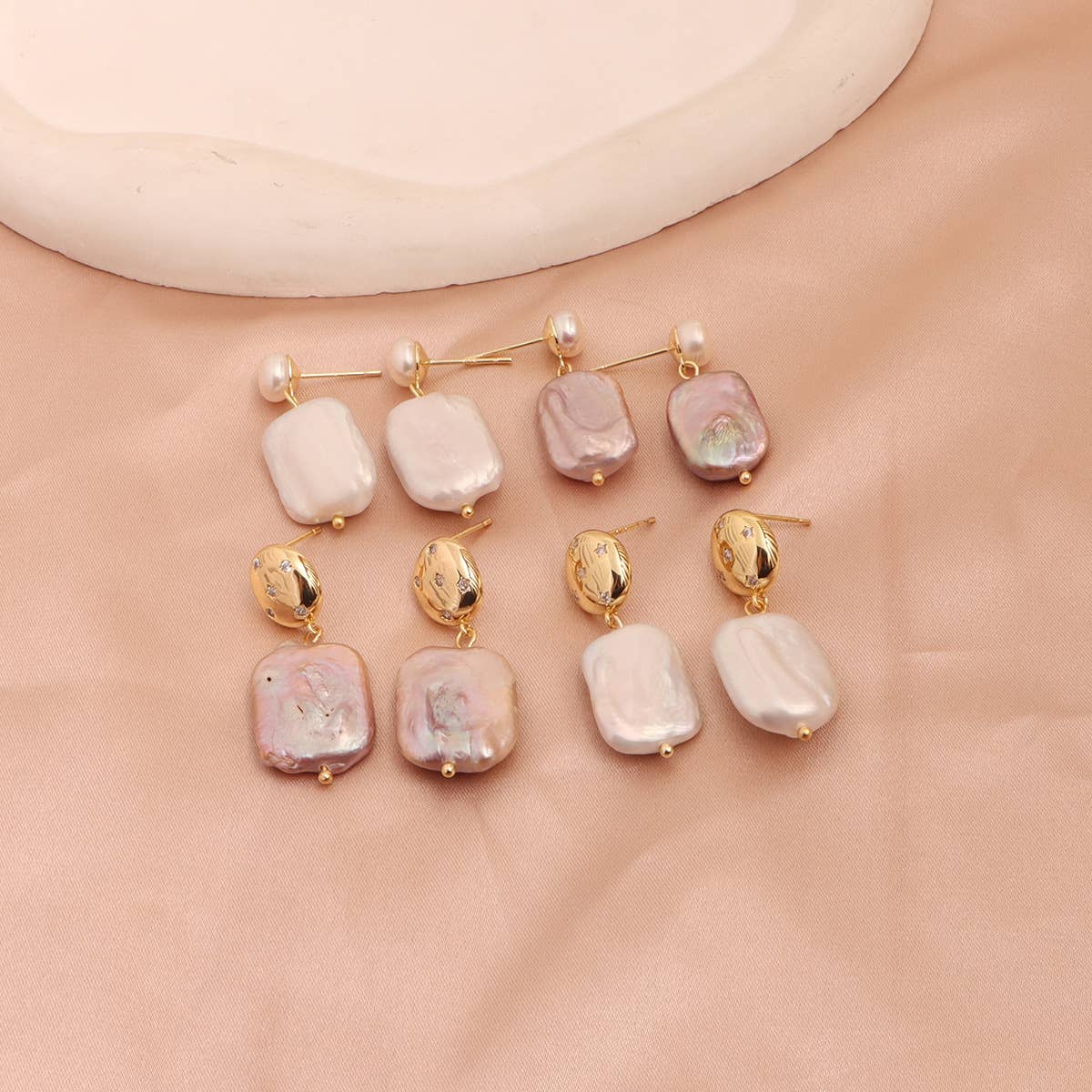 Versatile retro pearl Baroque stud earrings
