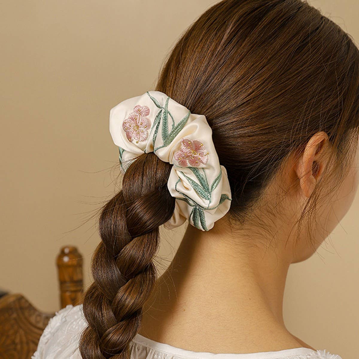 Oleander Embroidered Hair Tie for Hanfu & Qipao_CWAHA5410
