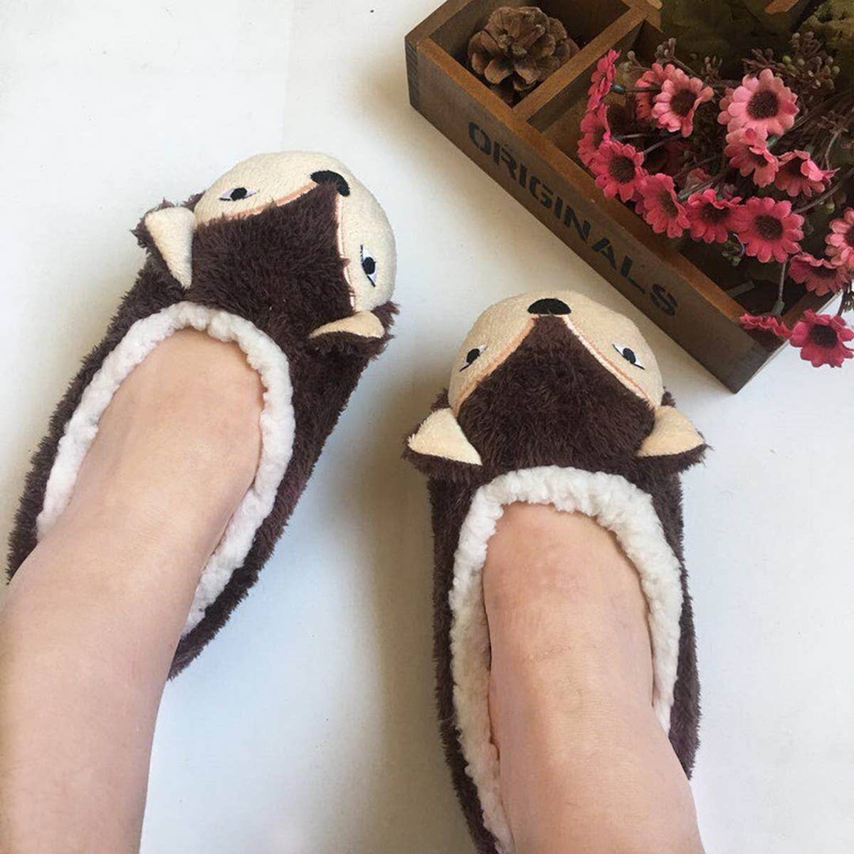 CUTE FLOOR SOCKS LADIES HOME FLOOR SHOES