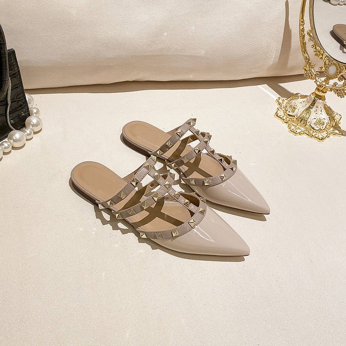 FASHIONABLE POINTED FLAT SOLE SANDALS