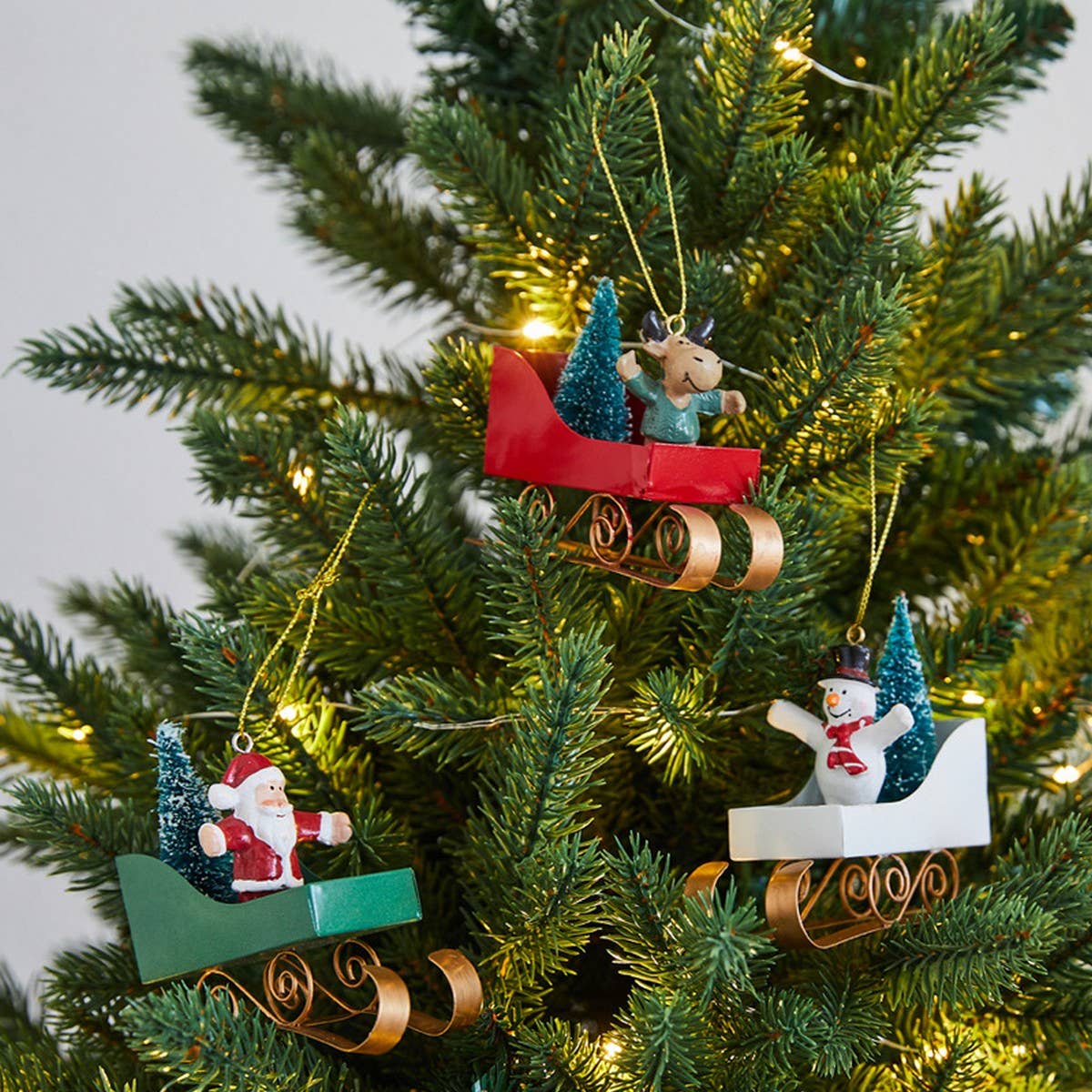 CWMM10417_CHRISTMAS SLEIGH ORNAMENT NORDIC DECOR