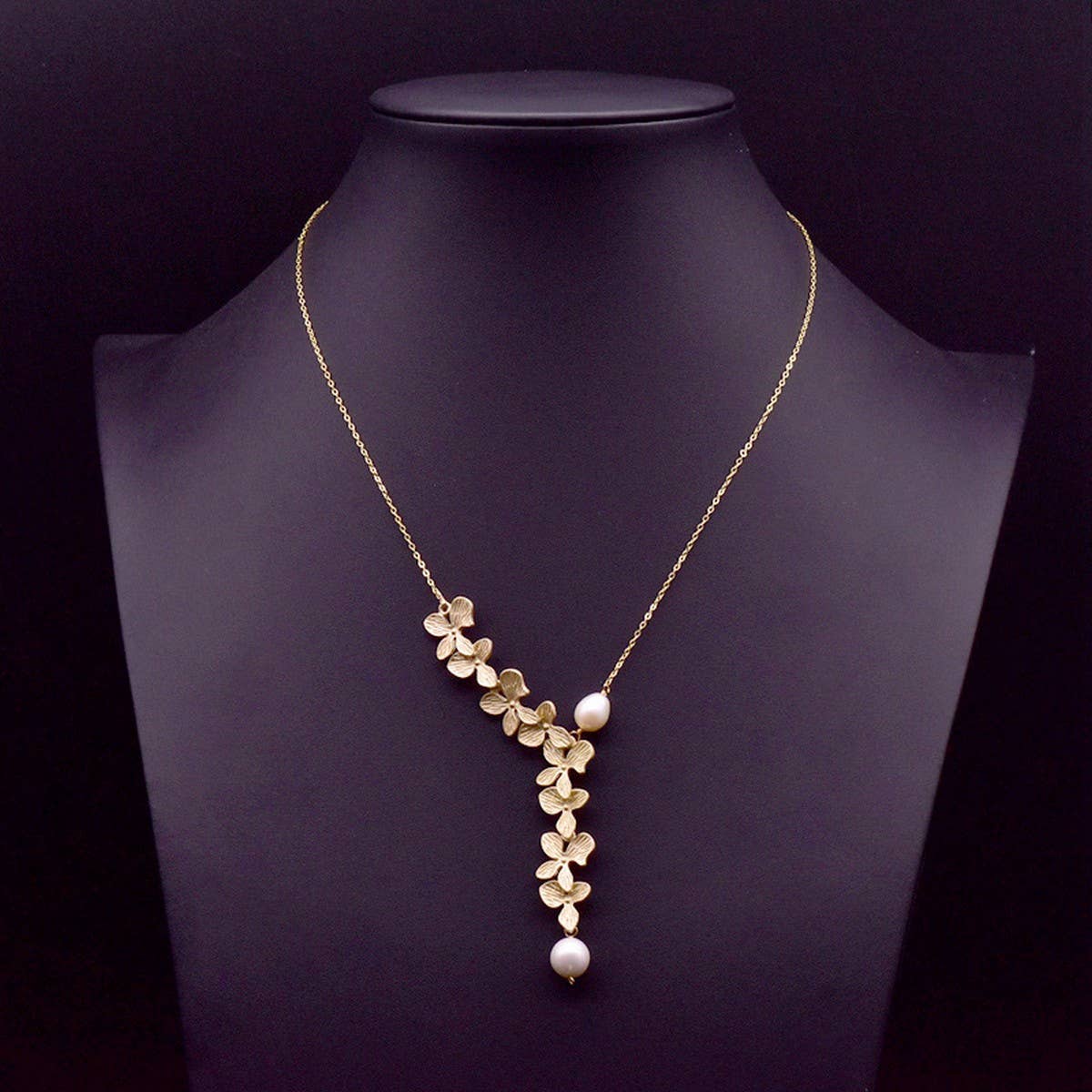 WOMEN'S HIGH-END PENDANT VINTAGE PEARL NECKLACE