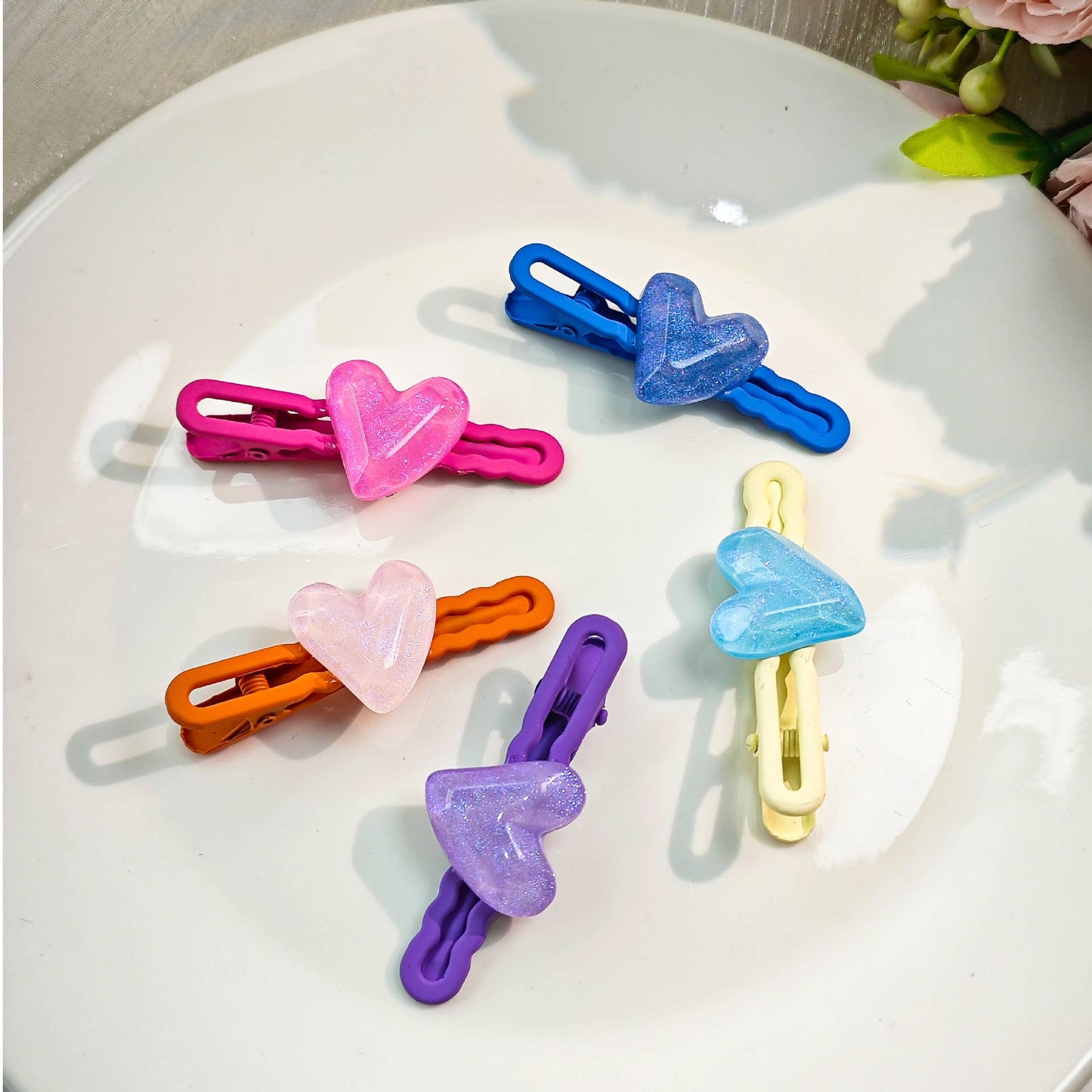 Colorful heart-shaped dopamine cute duckbill clip