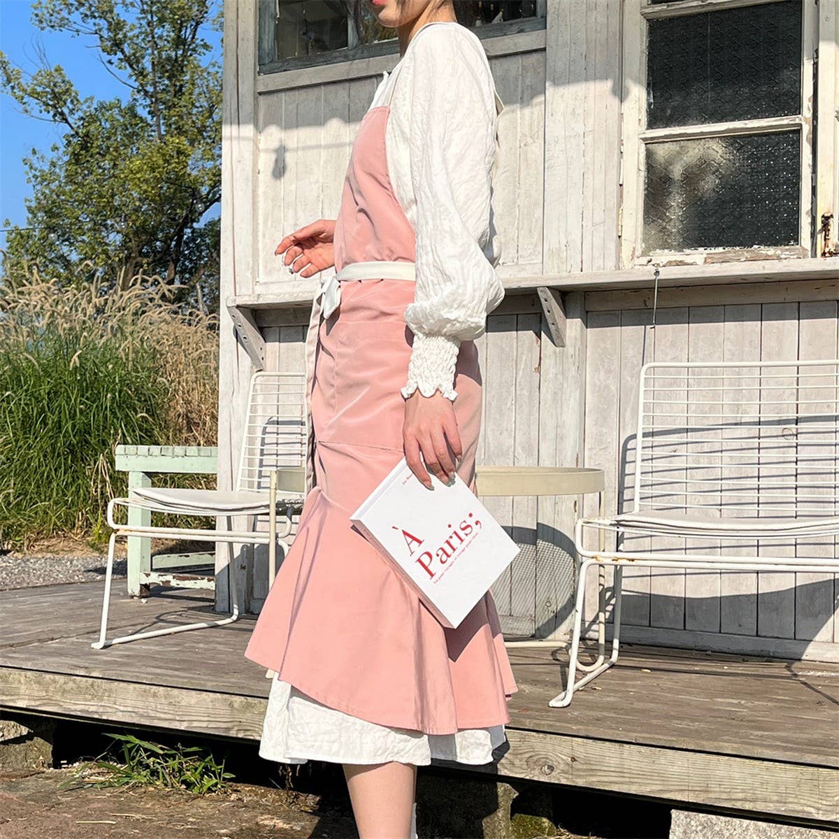 WATERPROOF AND ANTI-FOULING FISHTAIL APRON