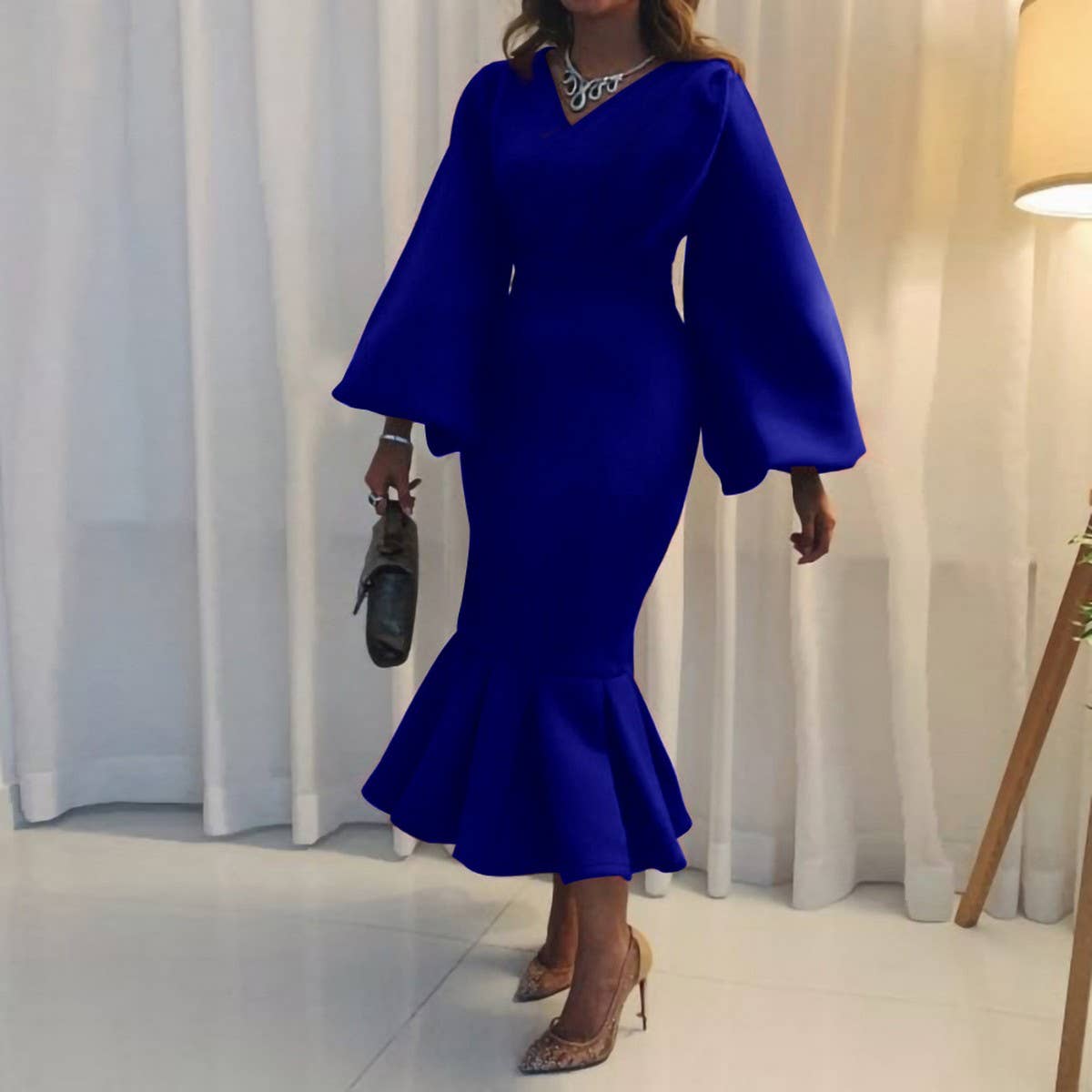 FASHION PLUS SIZE VNECK LONG SLEEVE FISHTAIL DRESS_CWDMD3671