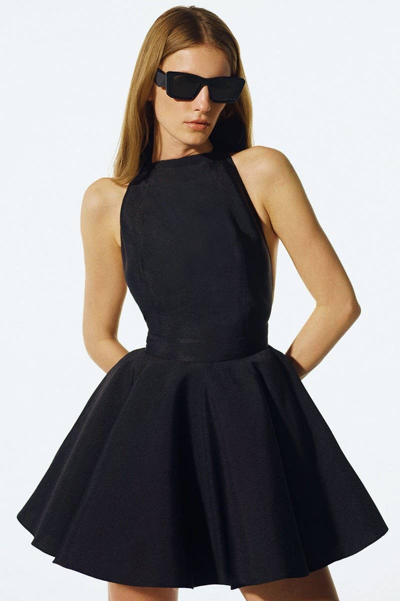 CWDSD8134_ELEGANT BACKLESS HALTER TIE WAIST PARTY DRESS