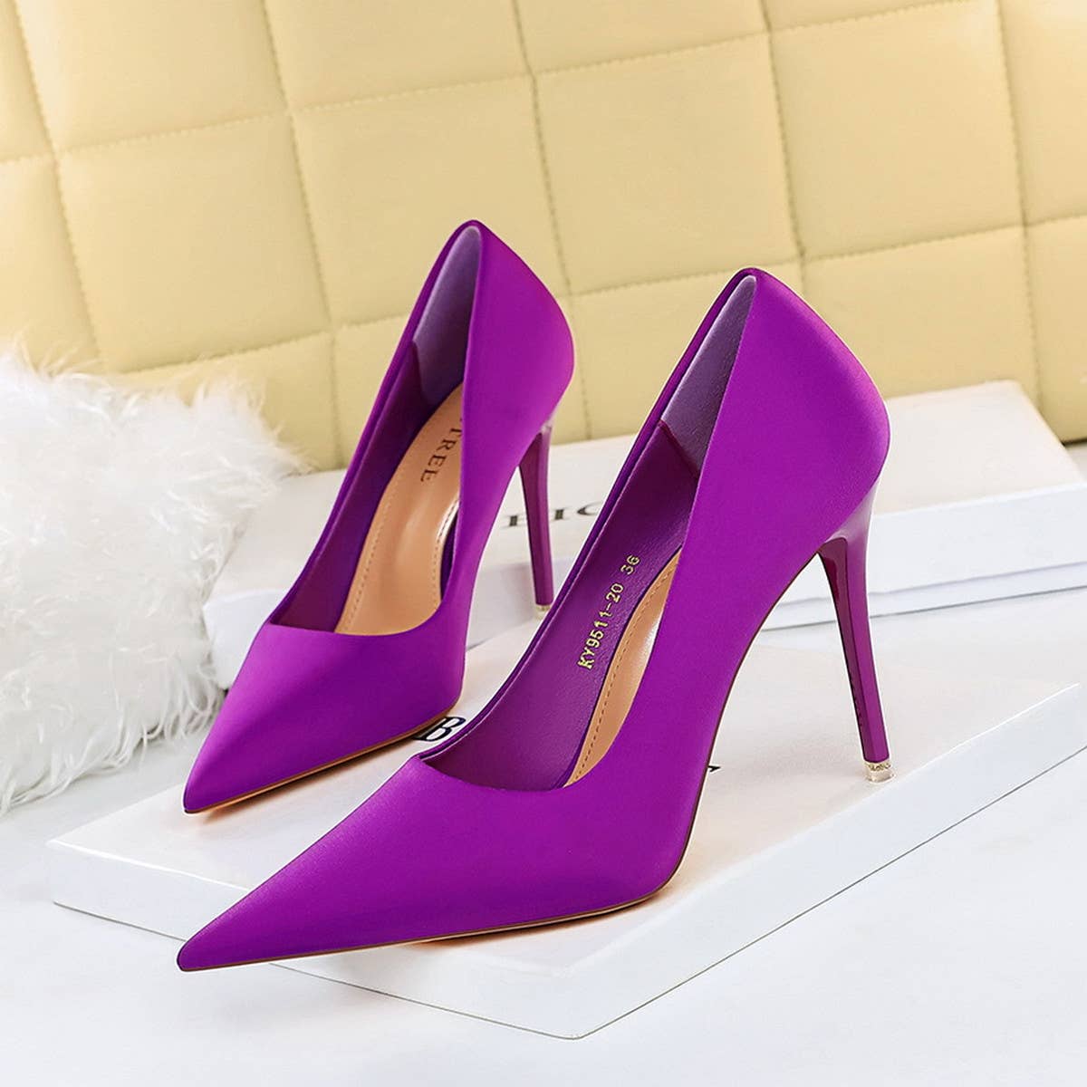 SIMPLE SOLID COLOR SHALLOW POINTED TOE HIGH HEELS_CWSHH0064