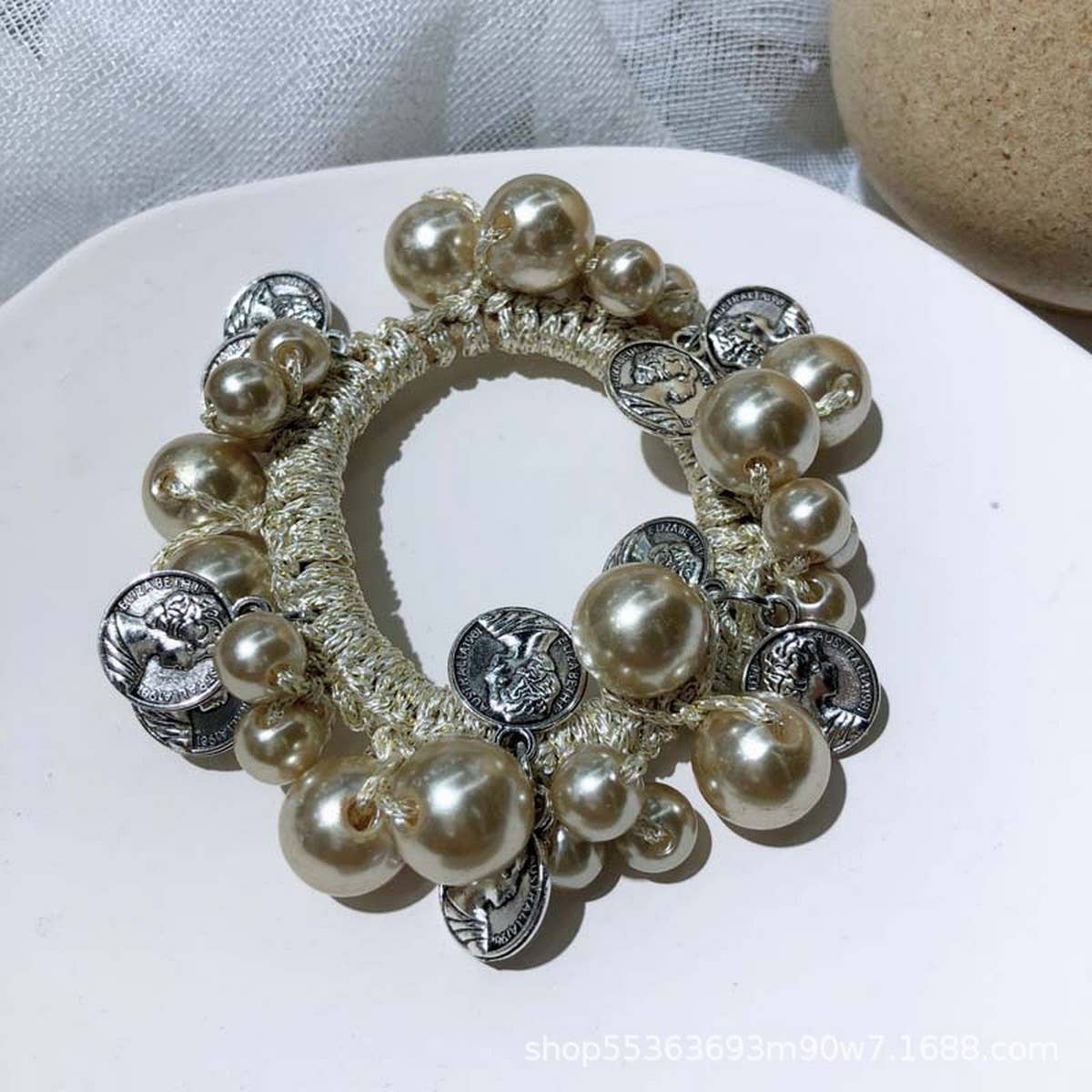 Beaded Hair Tie with Metal Pendant Pearl Band_CWAHA6876