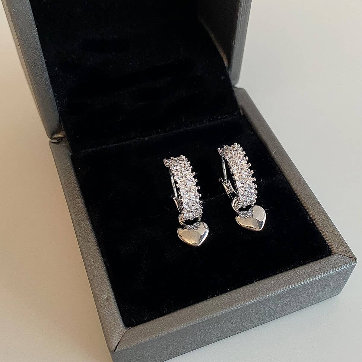 VALENTINE'S DAY ZIRCON HEART EARRINGS FOR WOMEN