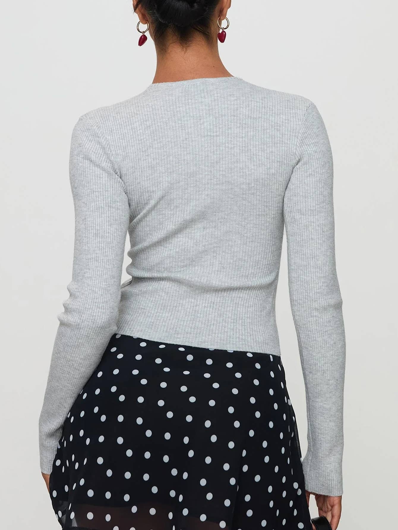 Hot Girl solid color long-sleeved woolen Sweater