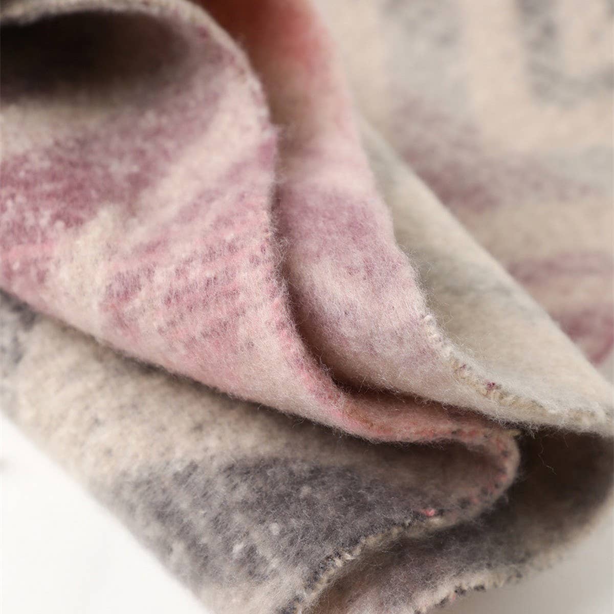 Zigzag Color Stripe Fringe Scarf for Winter_CWASC2761