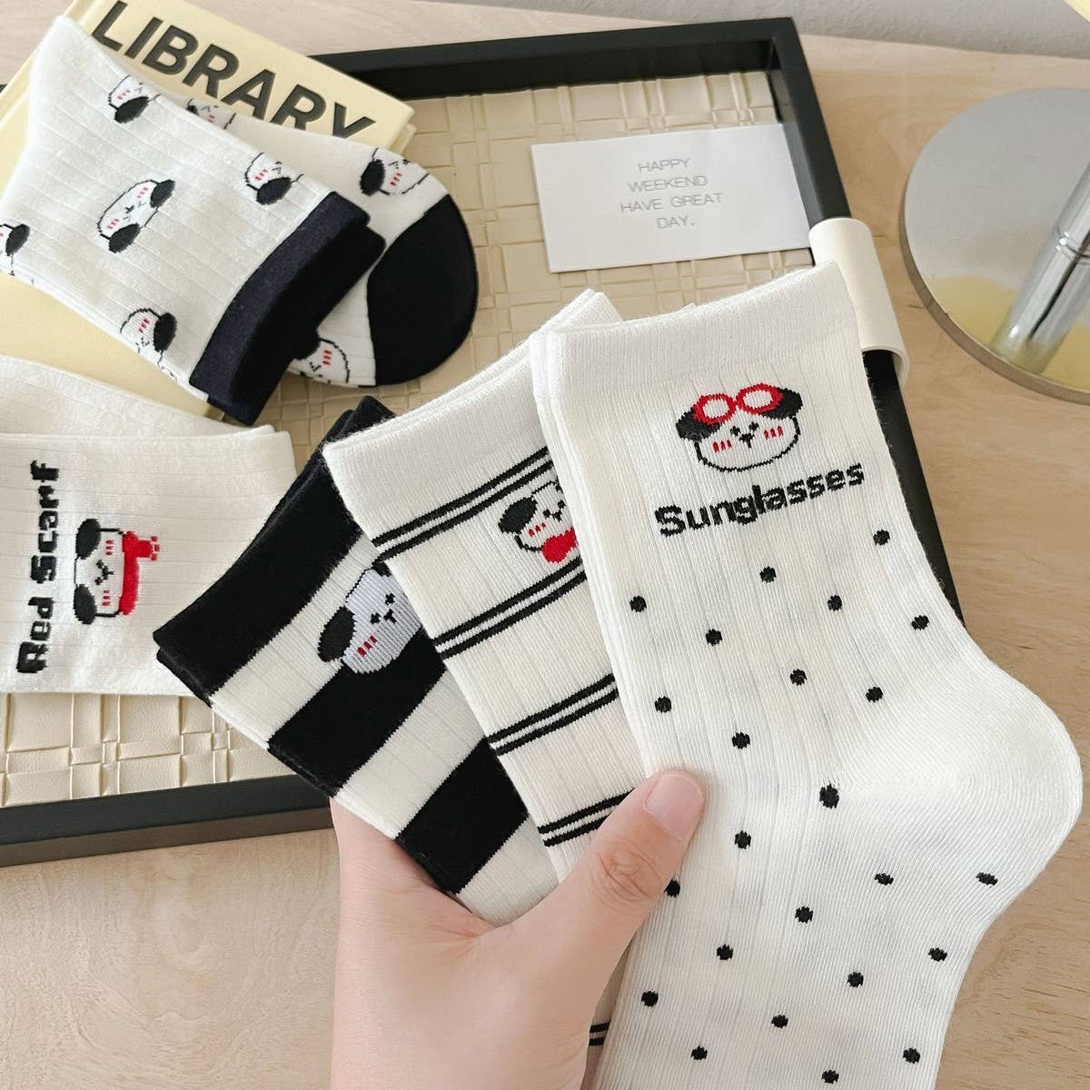 WOMEN'S BONELESS POLKA DOT STRIPED MID-CALF SOCKS